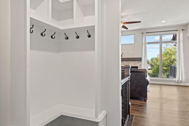 7590 S NURSERY RD, Columbia, MO 65203