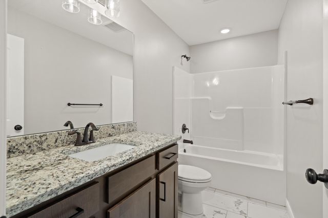 7590 S NURSERY RD, Columbia, MO 65203