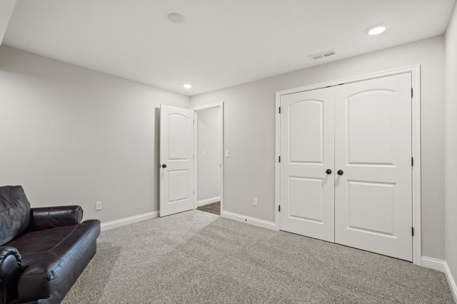 7590 S NURSERY RD, Columbia, MO 65203