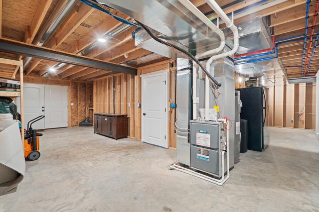 7590 S NURSERY RD, Columbia, MO 65203