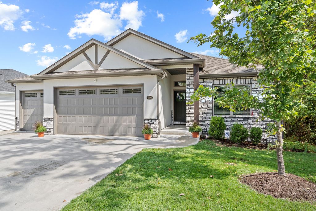 7590 S NURSERY RD, Columbia, MO 65203