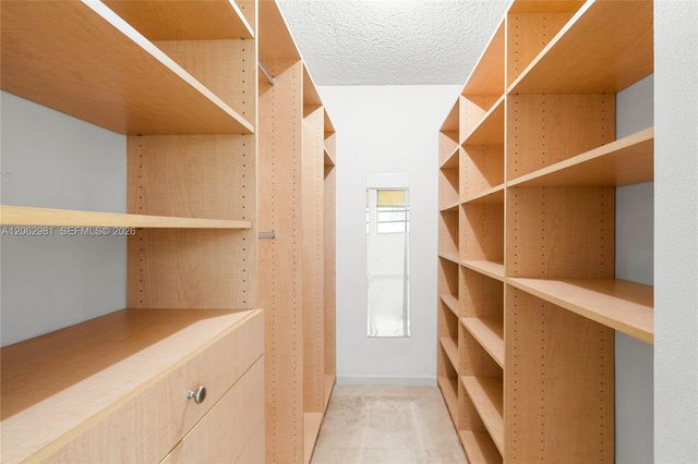 800 West Avenue 336, Miami Beach, FL 33139