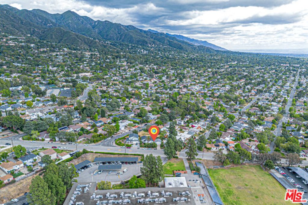 4738 New York Avenue, La Crescenta, CA 91214