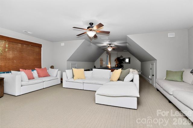 6031 Greystone Drive, Matthews, NC 28104