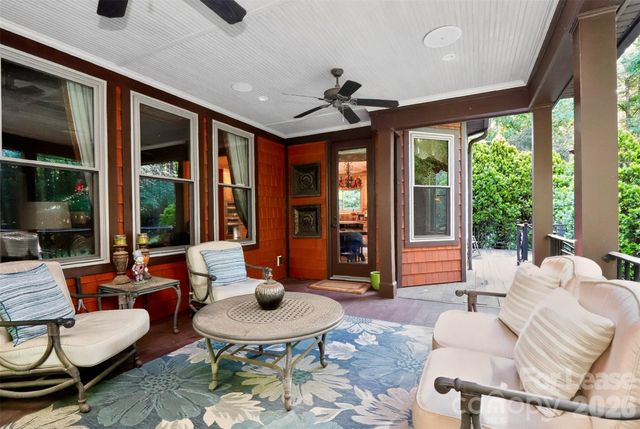 6031 Greystone Drive, Matthews, NC 28104