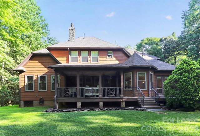 6031 Greystone Drive, Matthews, NC 28104