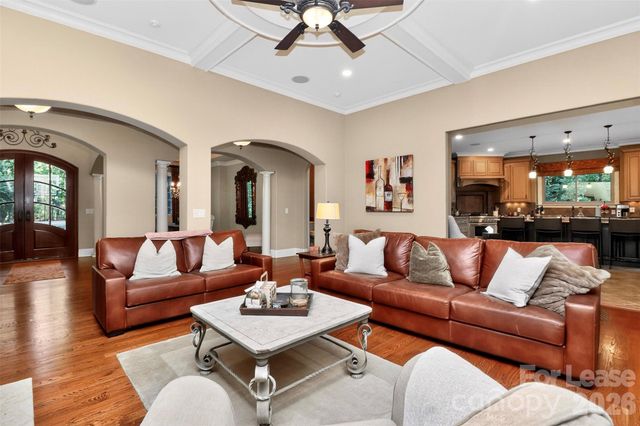 6031 Greystone Drive, Matthews, NC 28104