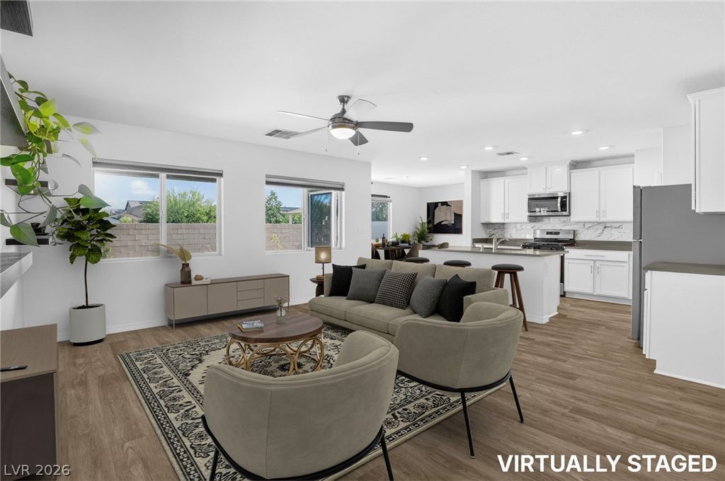 1586 Gold Sunset Avenue, North Las Vegas, NV 89032 — exterior