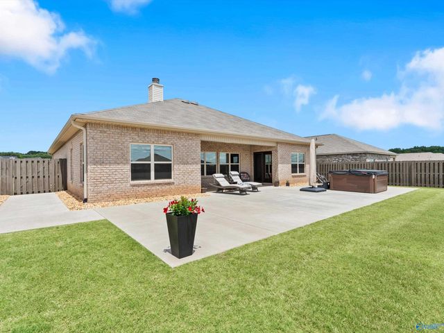 140 Red Fox Way, Meridianville, AL 35759