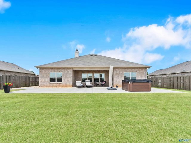 140 Red Fox Way, Meridianville, AL 35759