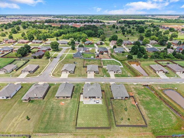 140 Red Fox Way, Meridianville, AL 35759