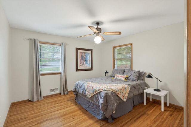 1845 City Heights Drive, Maplewood, MN 55117