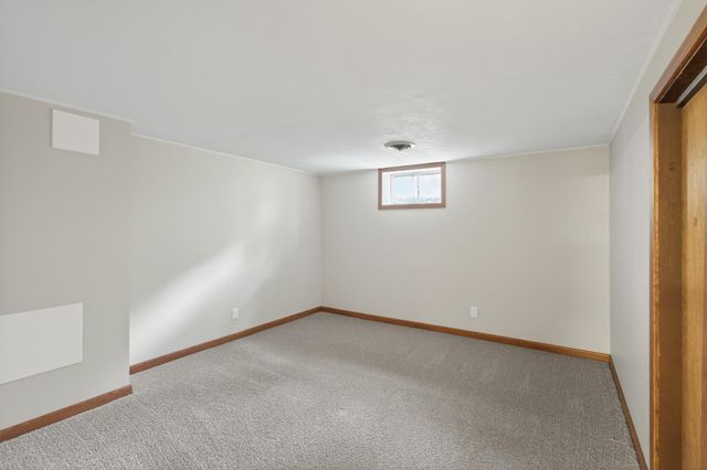 1845 City Heights Drive, Maplewood, MN 55117