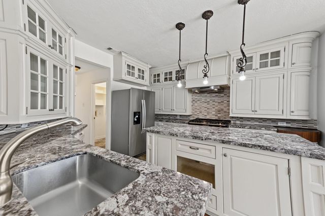 18522 Park Harbor Drive, Houston, TX 77084