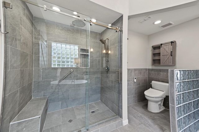 18522 Park Harbor Drive, Houston, TX 77084