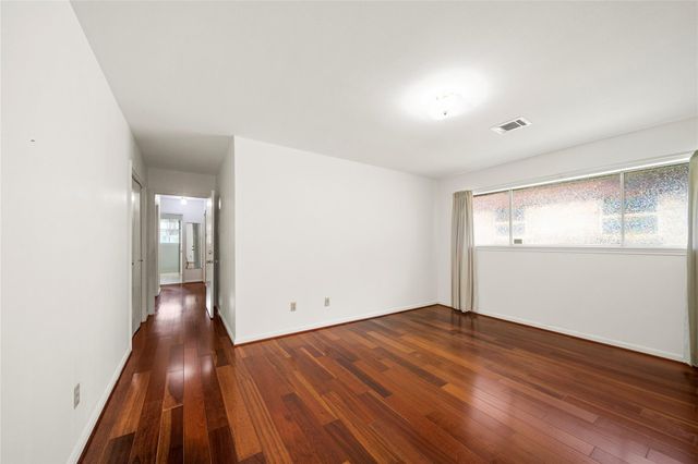 12502 Queensbury Lane, Houston, TX 77024