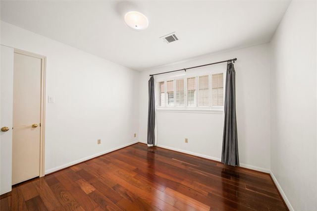 12502 Queensbury Lane, Houston, TX 77024