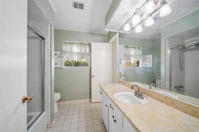 12502 Queensbury Lane, Houston, TX 77024