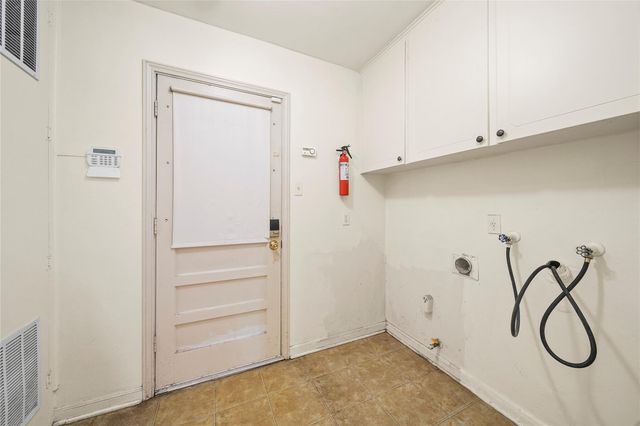 12502 Queensbury Lane, Houston, TX 77024