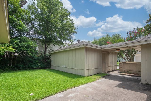 12502 Queensbury Lane, Houston, TX 77024