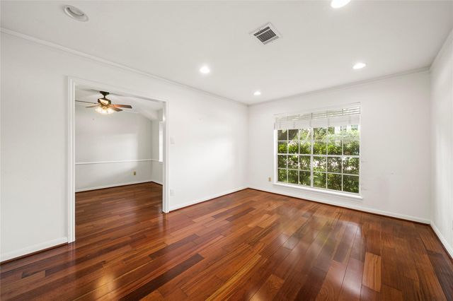 12502 Queensbury Lane, Houston, TX 77024