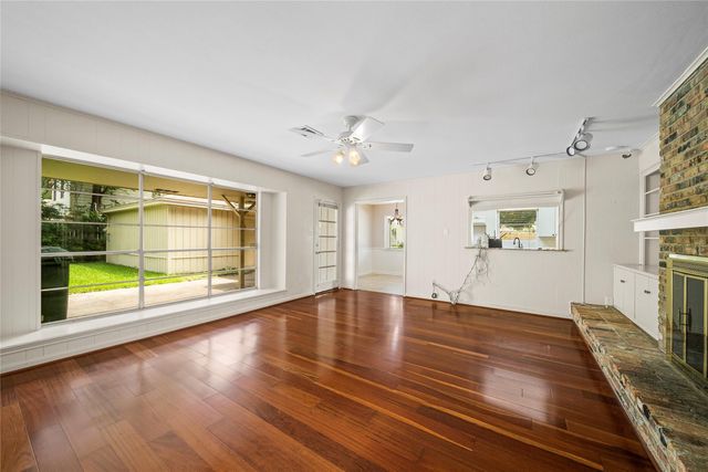 12502 Queensbury Lane, Houston, TX 77024