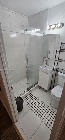1611 Michigan Ave 4, Miami Beach, FL 33139
