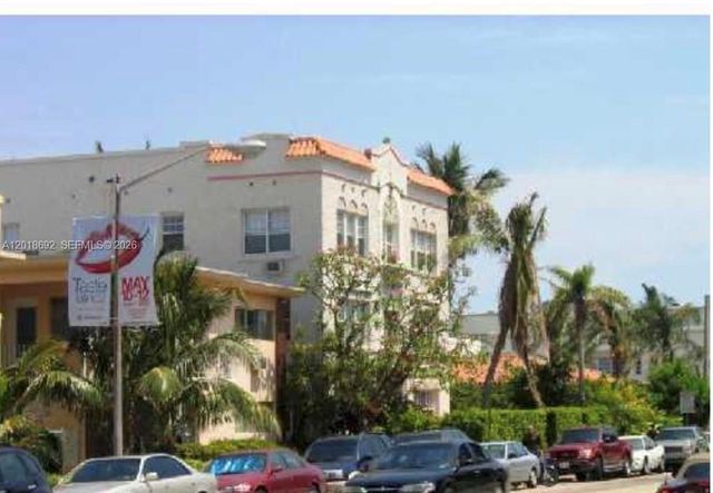 1611 Michigan Ave 4, Miami Beach, FL 33139