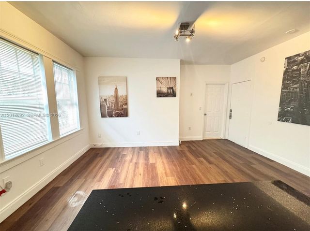 1611 Michigan Ave 4, Miami Beach, FL 33139