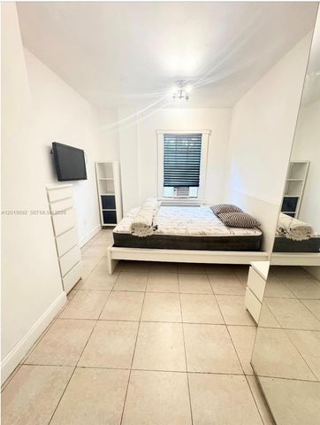 1611 Michigan Ave 4, Miami Beach, FL 33139