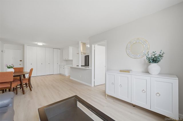600 Locust Street 5F, Mount Vernon, NY 10552