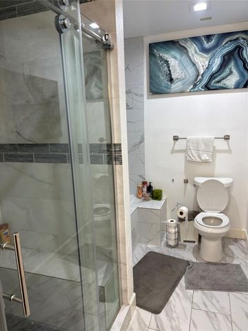 3021 Gray Street, Houston, TX 77004