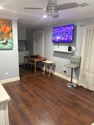 3021 Gray Street, Houston, TX 77004