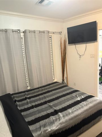 3021 Gray Street, Houston, TX 77004