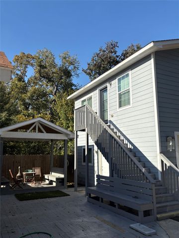 3021 Gray Street, Houston, TX 77004