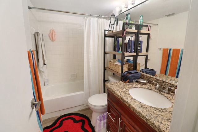 5701 Riverside Drive 102b6, Coral Springs, FL 33067