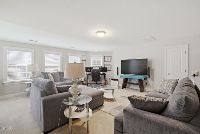 1083 Talisker Way, Burlington, NC 27215
