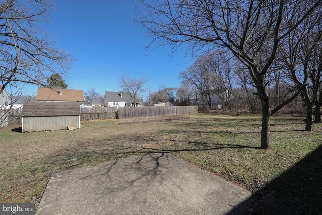 605 NECK RD, Burlington, NJ 08016