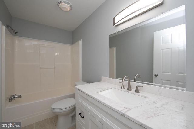 605 NECK RD, Burlington, NJ 08016