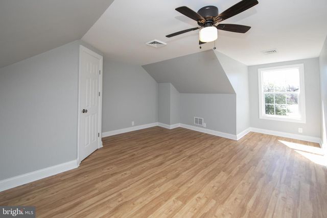 605 NECK RD, Burlington, NJ 08016