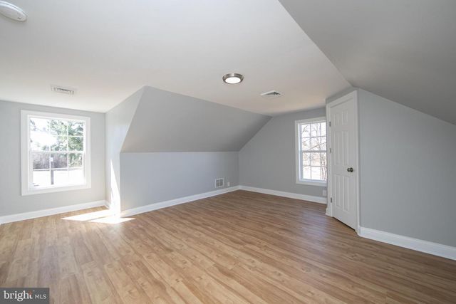605 NECK RD, Burlington, NJ 08016