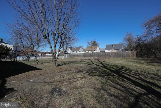 605 NECK RD, Burlington, NJ 08016