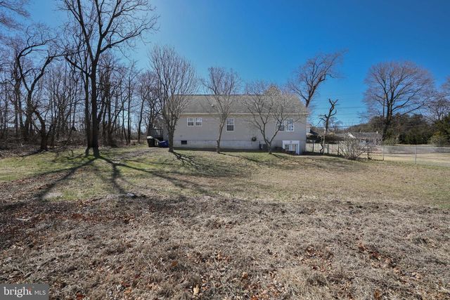 605 NECK RD, Burlington, NJ 08016