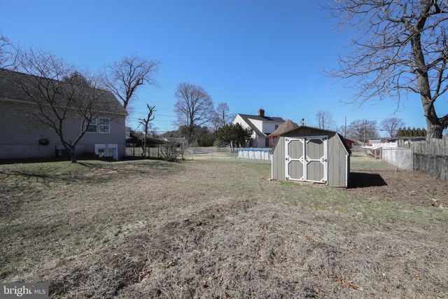 605 NECK RD, Burlington, NJ 08016