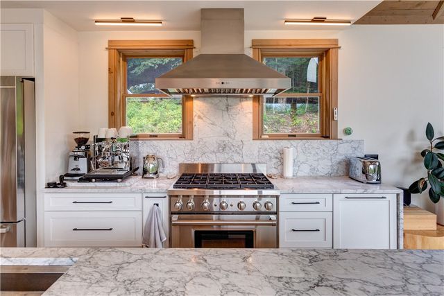 494 Fiddlers Elbow Road, Middletown, NY 12455