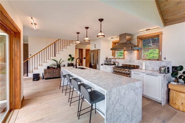 494 Fiddlers Elbow Road, Middletown, NY 12455