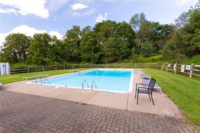 494 Fiddlers Elbow Road, Middletown, NY 12455