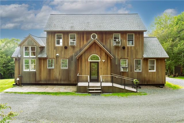 494 Fiddlers Elbow Road, Middletown, NY 12455