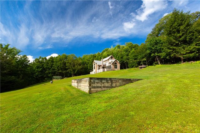 494 Fiddlers Elbow Road, Middletown, NY 12455