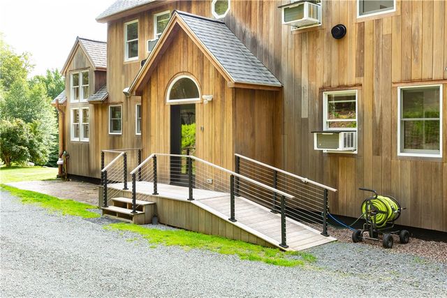 494 Fiddlers Elbow Road, Middletown, NY 12455